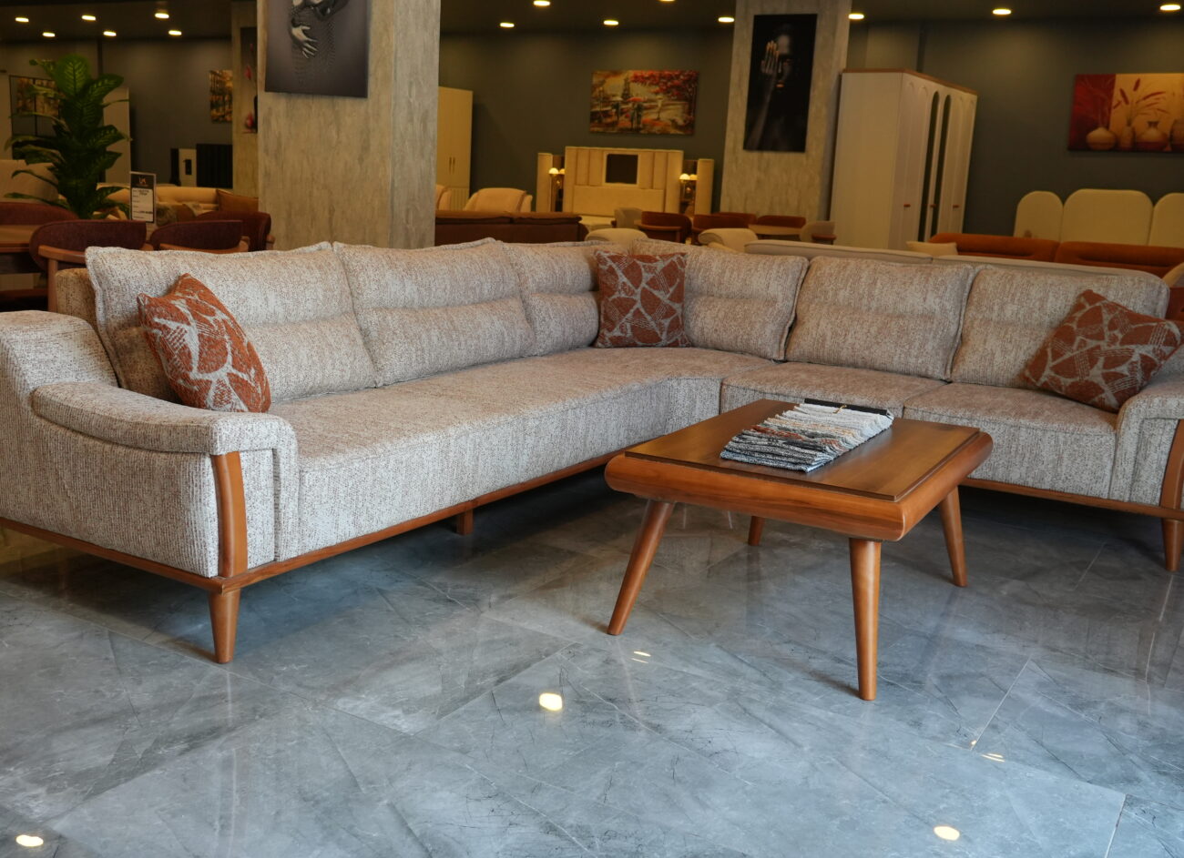 Ev Dekorasyonunda Doğru Mobilya Seçimi: Uysal Kelebek ile Tarzınızı Yansıtın